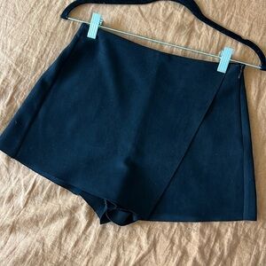Forever 21 BlackSuede Skort